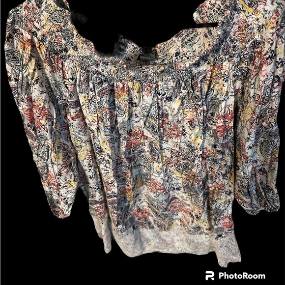 Chelsea & Theodore paisley beige detail off the shoulder blouse so cute size 2x - Picture 2 of 7